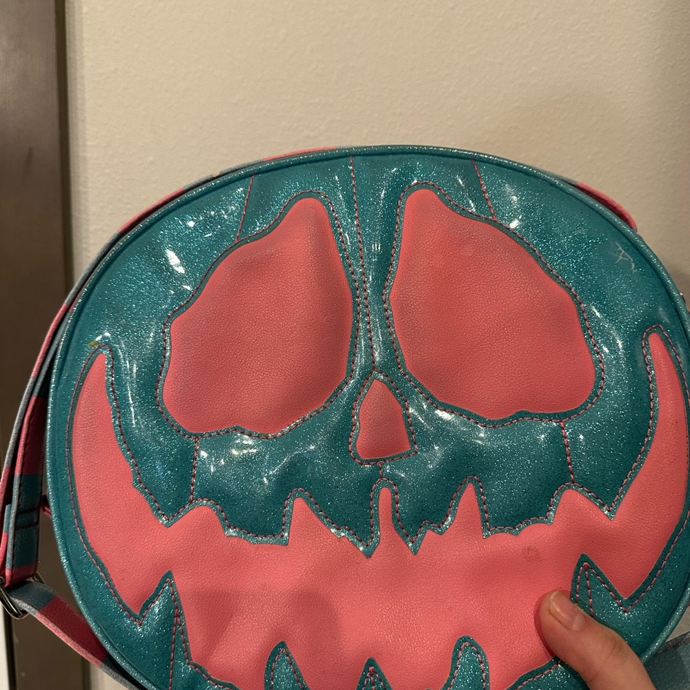 Love pain and stiches spring color!